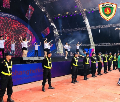  bảo vệ hộ tống và bảo vệ khách VIP